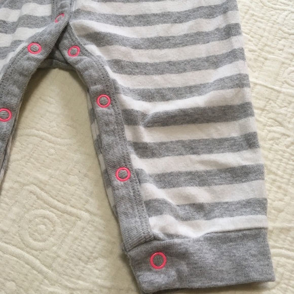 12m (4/$20) Hooded Romper by Carter’s - Picture 3 of 10